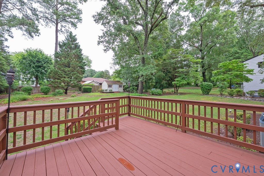 11709 Cliff Lawn Drive, Chester, VA 23831