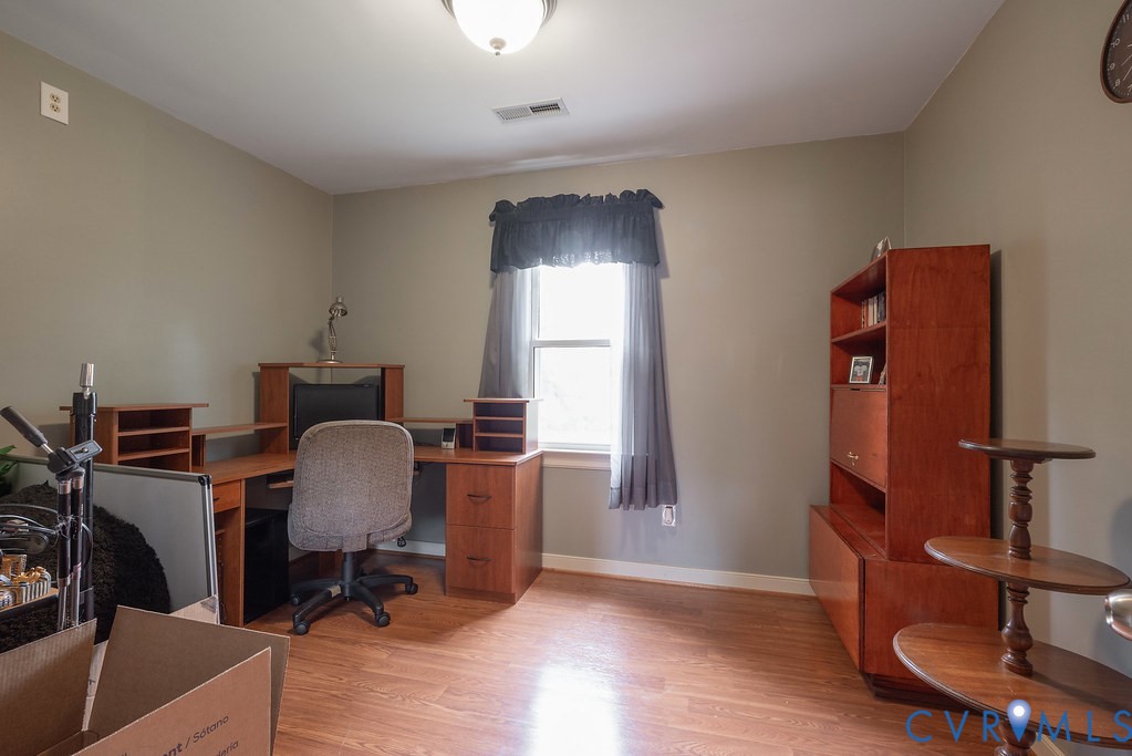 11709 Cliff Lawn Drive, Chester, VA 23831