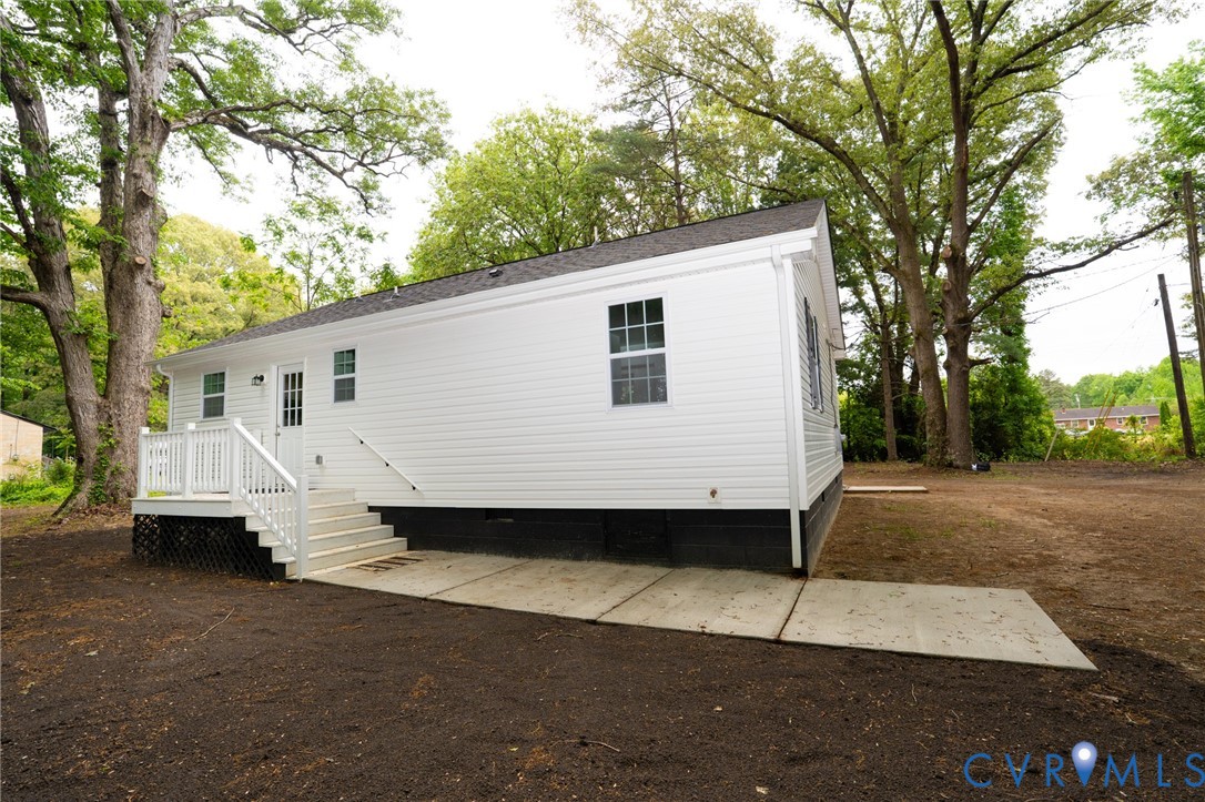 317 Wise Lane, West Point, VA 23110