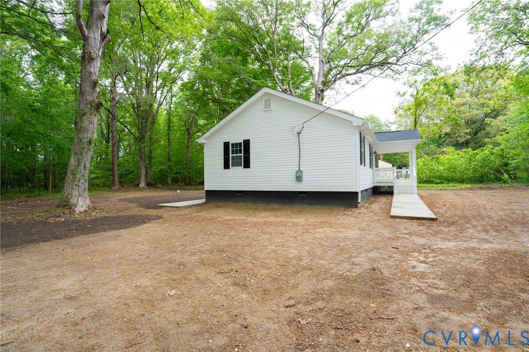 317 Wise Lane, West Point, VA 23110