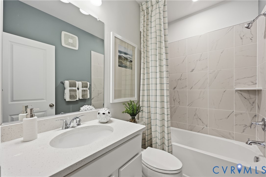 10109 Five Iron Run, Midlothian, VA 23112