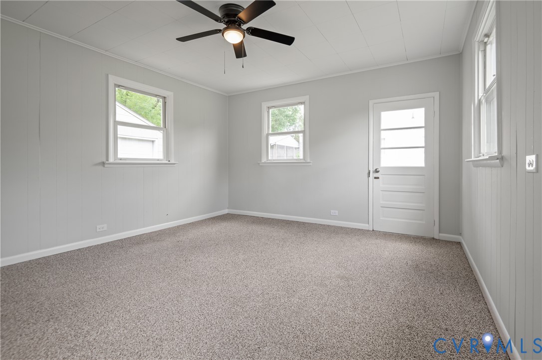 3rd bedroom or family room