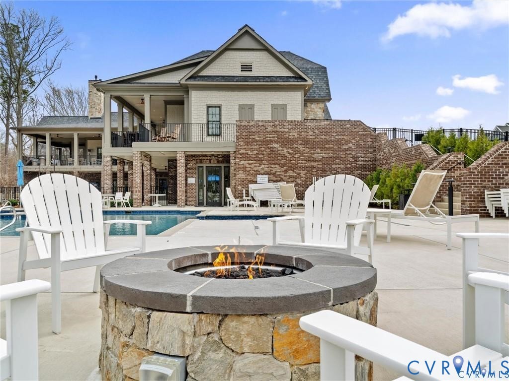 Gather year-round around the community firepit where warm moments and intriguing conversation are always waiting.
