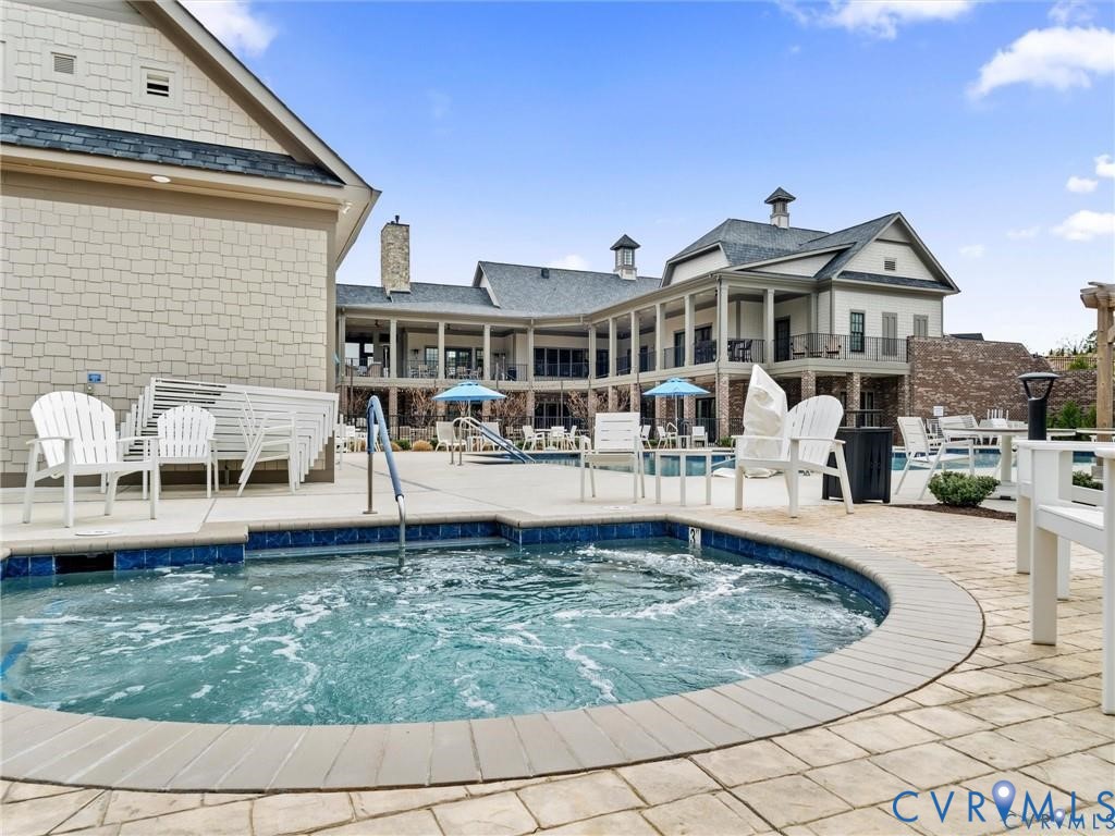 The Connexion hot tub offers a warm, relaxing haven you can enjoy all year long.