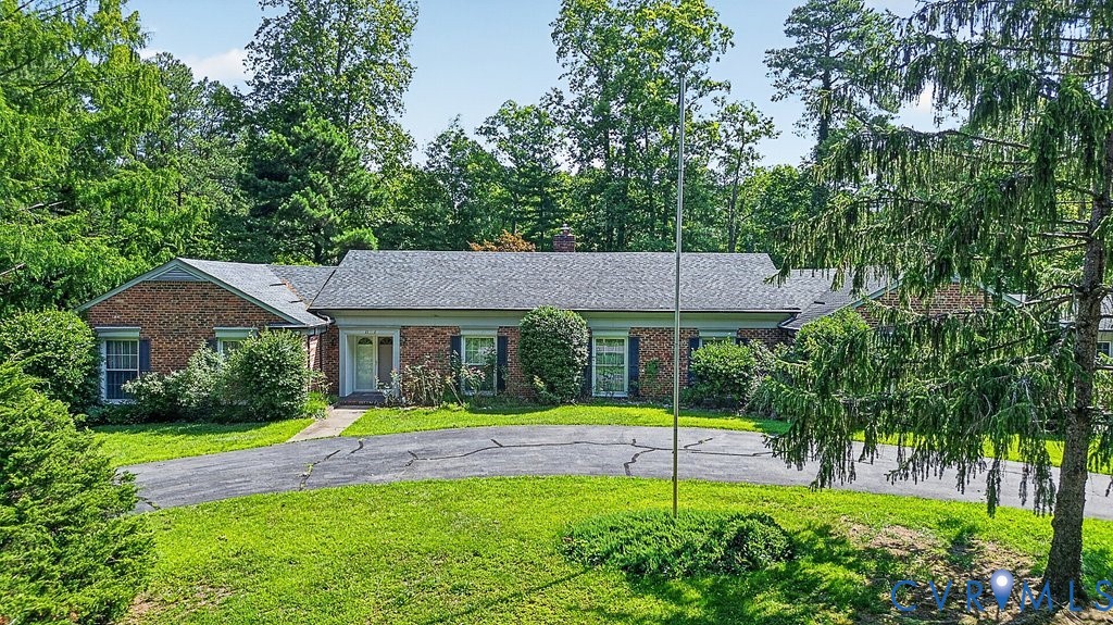 11701 Holly Hill Road, Chester, VA 23831