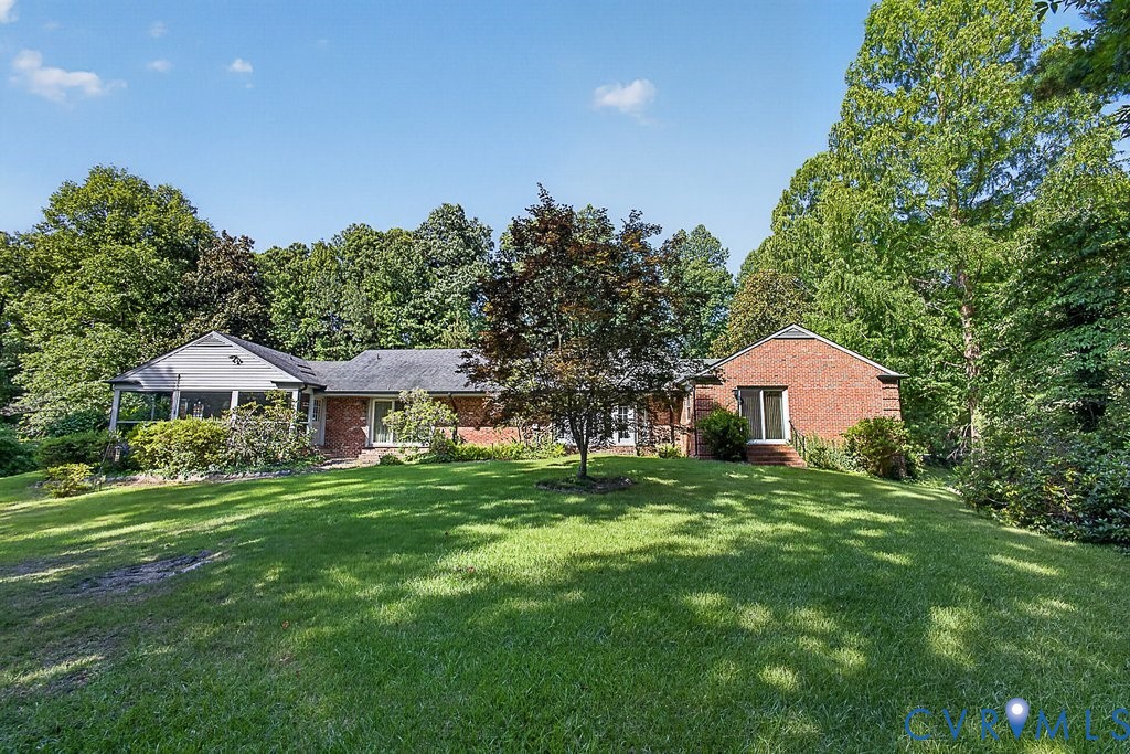 11701 Holly Hill Road, Chester, VA 23831