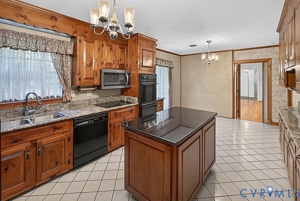 11701 Holly Hill Road, Chester, VA 23831