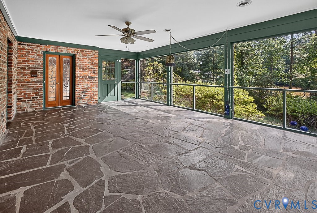 11701 Holly Hill Road, Chester, VA 23831