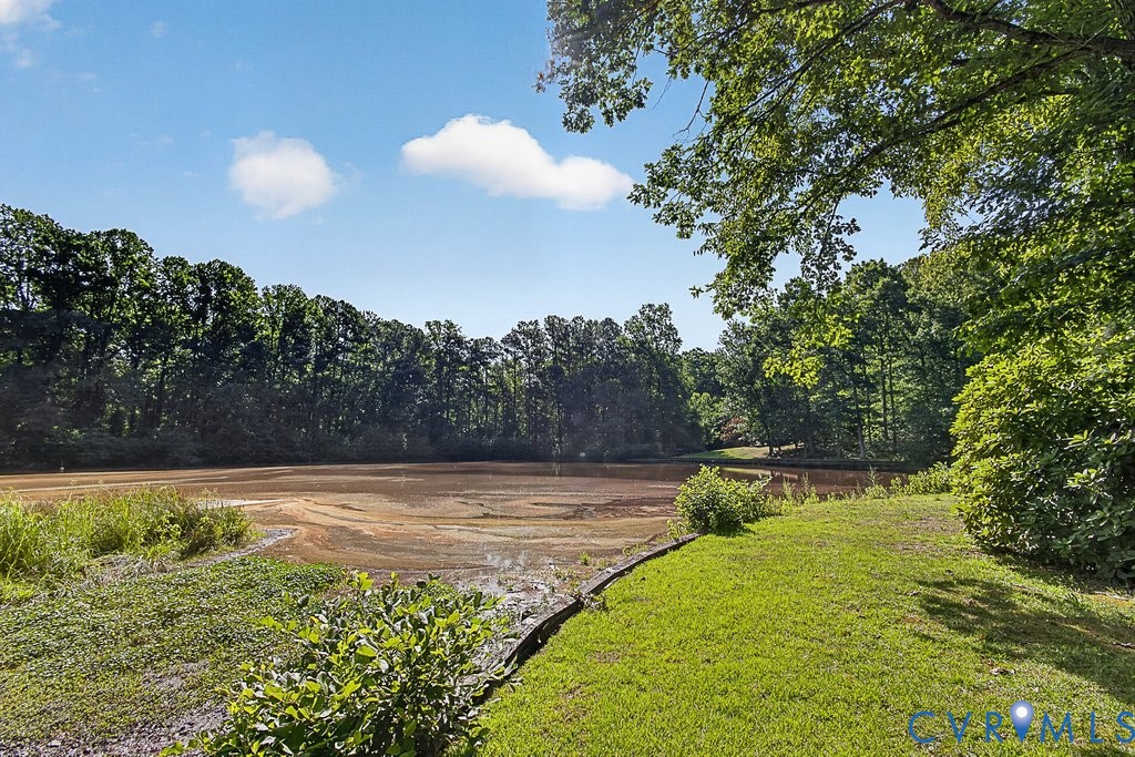 11701 Holly Hill Road, Chester, VA 23831