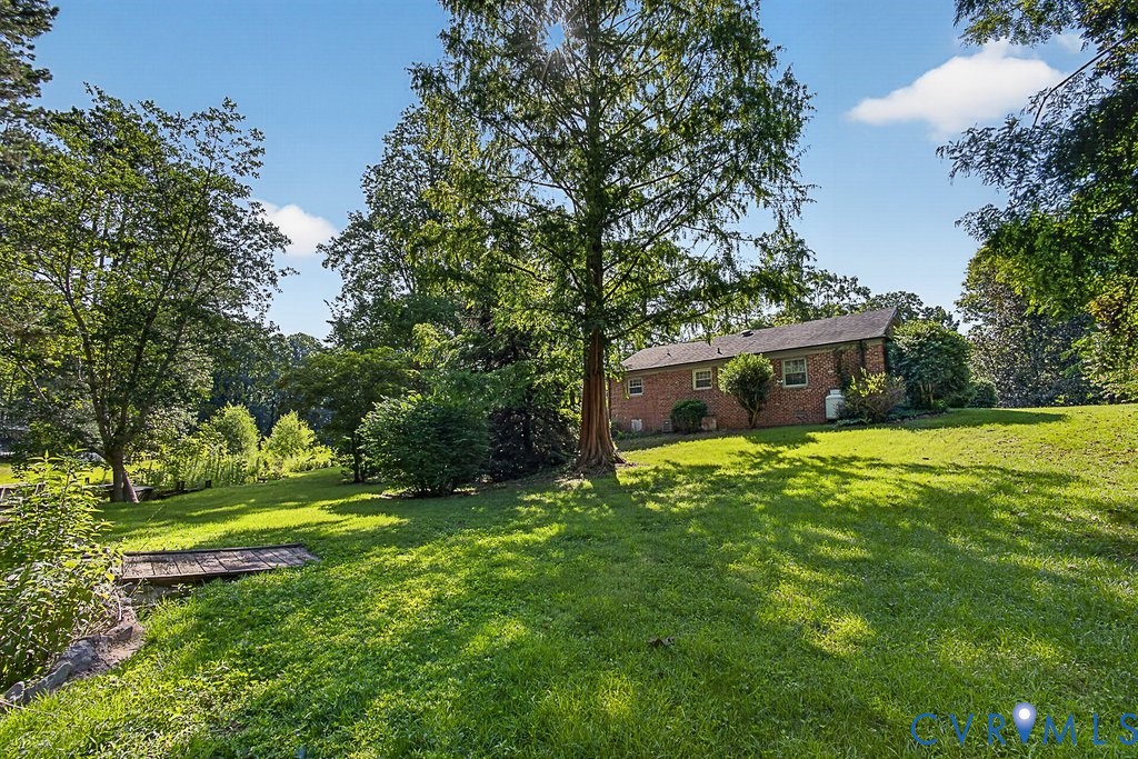 11701 Holly Hill Road, Chester, VA 23831