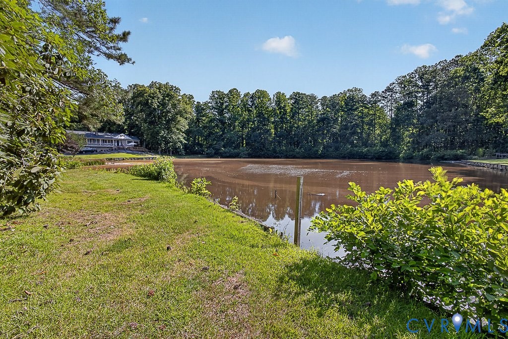 11701 Holly Hill Road, Chester, VA 23831