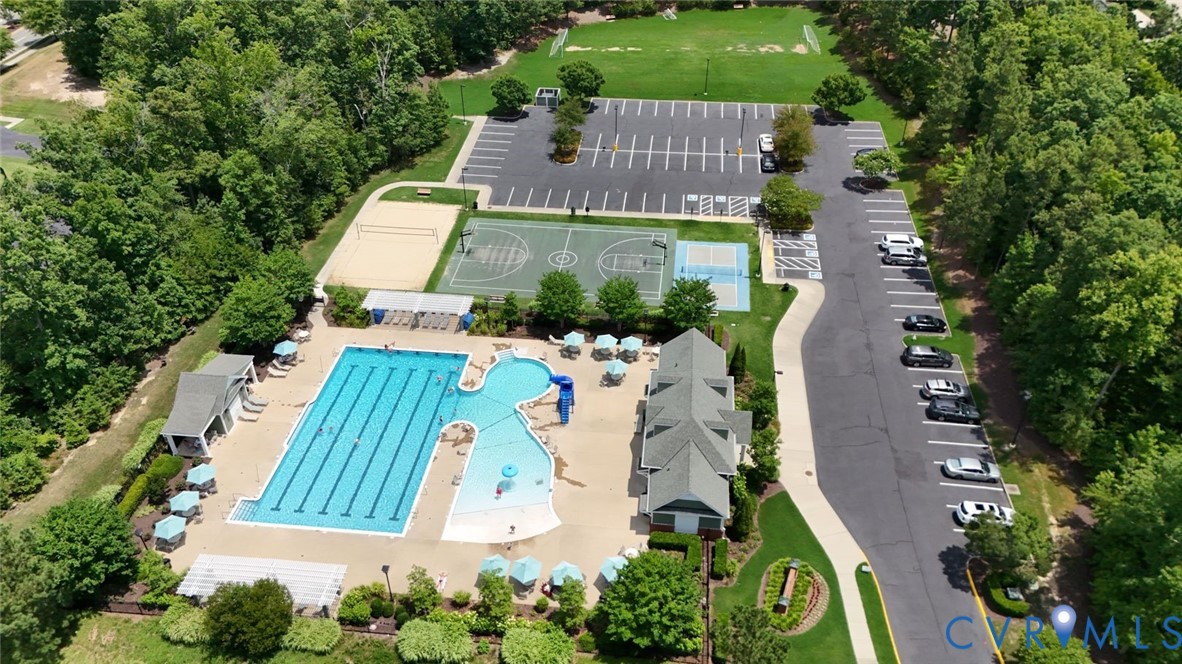 Arbor Walk Pool