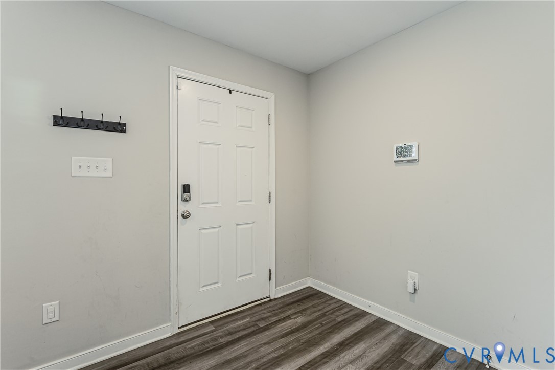 1324 Stone Ridge Park Loop, Henrico, VA 23228