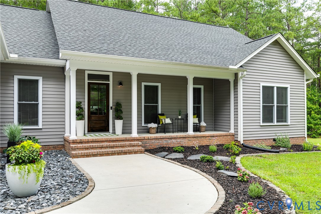 6113 Autumn Bluff Road, Powhatan, VA 23139