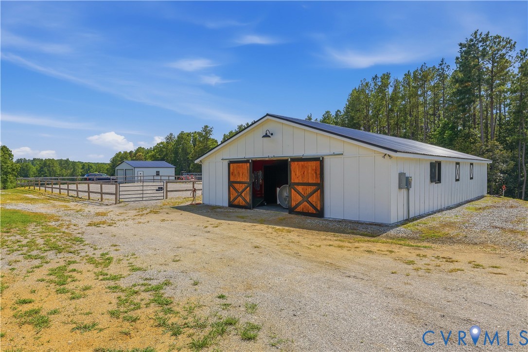 25181 W Soap Stone Rd, Amelia, VA 23083