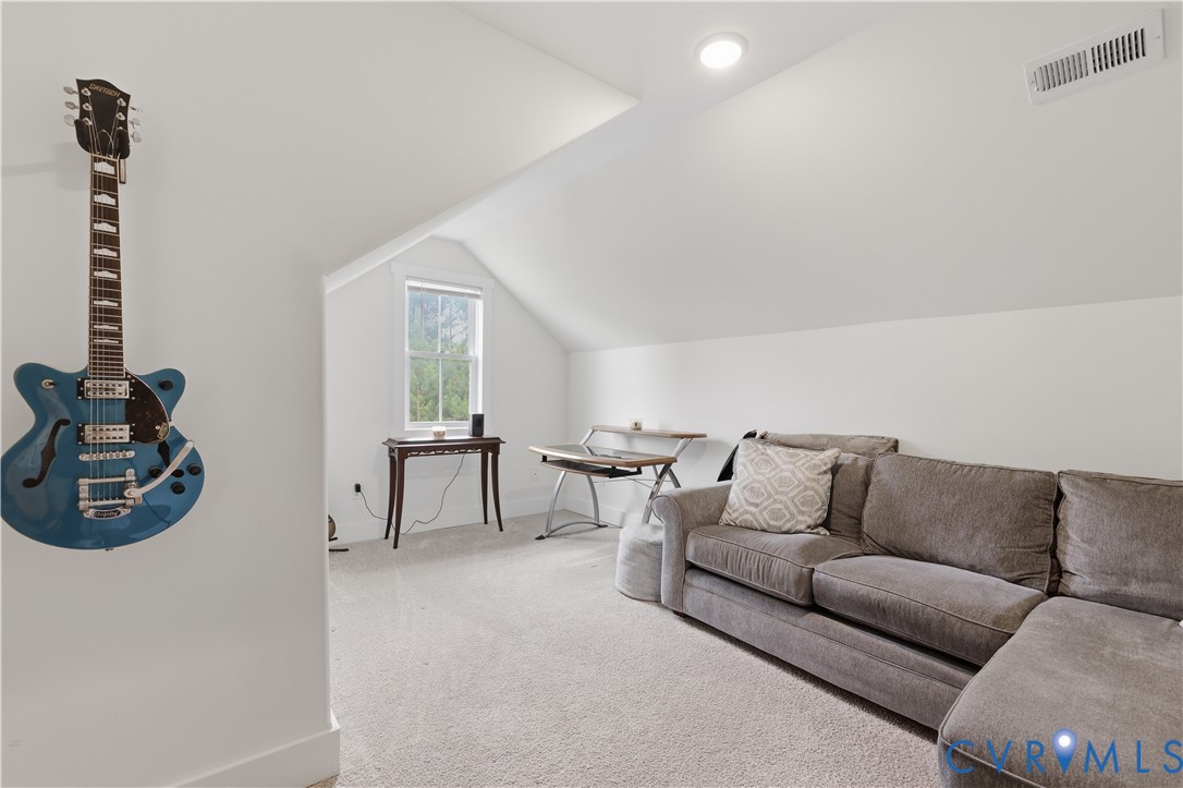 25181 W Soap Stone Rd, Amelia, VA 23083