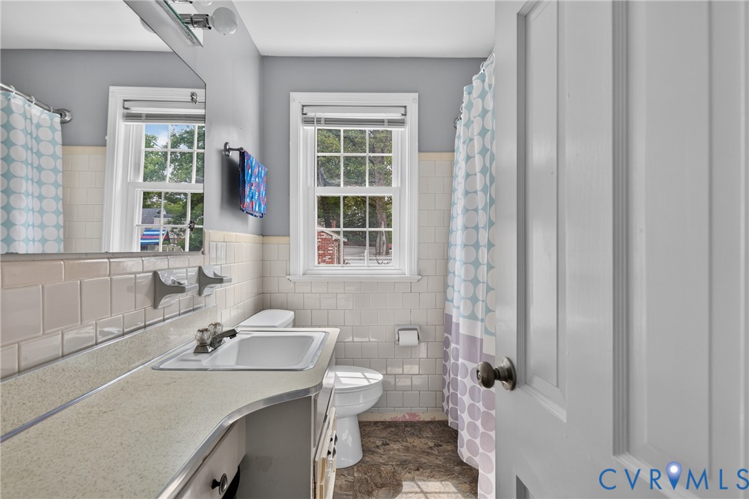 11041 W Huguenot Road, Bon Air, Richmond, VA 23235