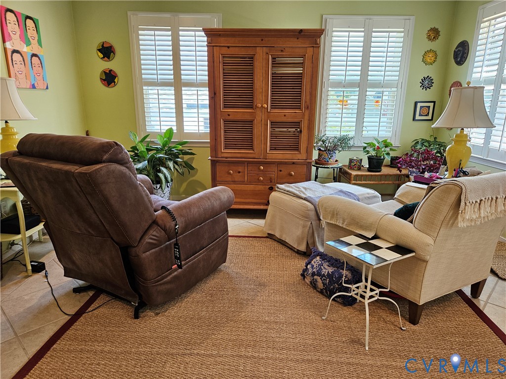 6717 Linbrook Drive, Henrico, VA 23228