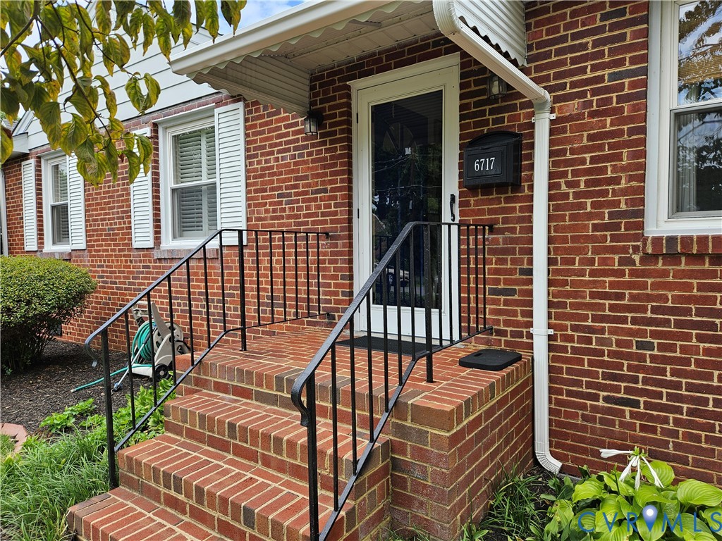 6717 Linbrook Drive, Henrico, VA 23228