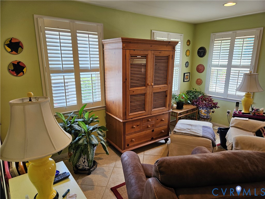 6717 Linbrook Drive, Henrico, VA 23228