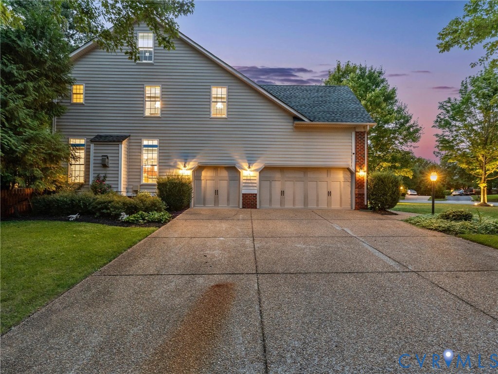 6100 Lilting Branch Way, Moseley, VA 23120