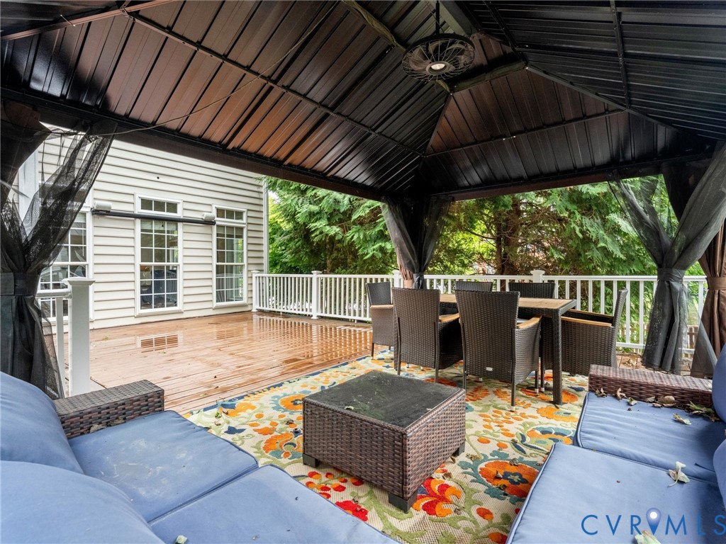 6100 Lilting Branch Way, Moseley, VA 23120