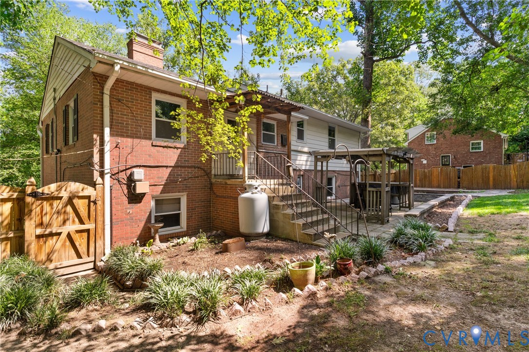 8111 Lake Shore Drive, North Chesterfield, VA 23235