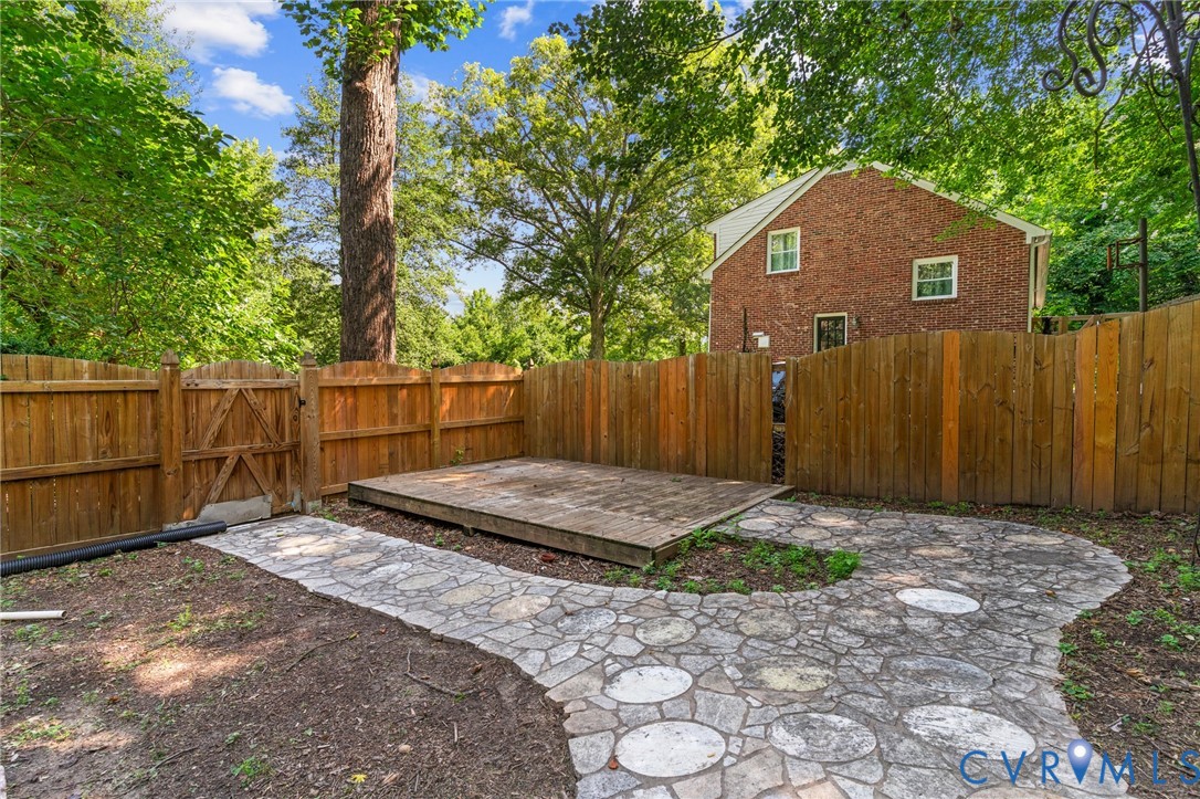 8111 Lake Shore Drive, North Chesterfield, VA 23235