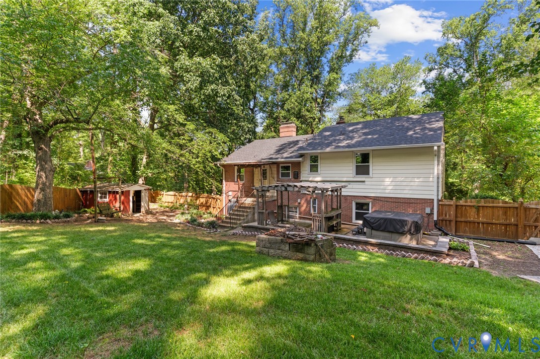 8111 Lake Shore Drive, North Chesterfield, VA 23235