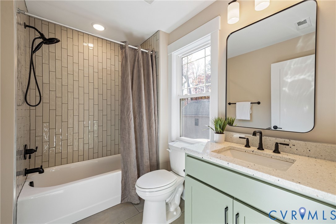 en-suite bathroom