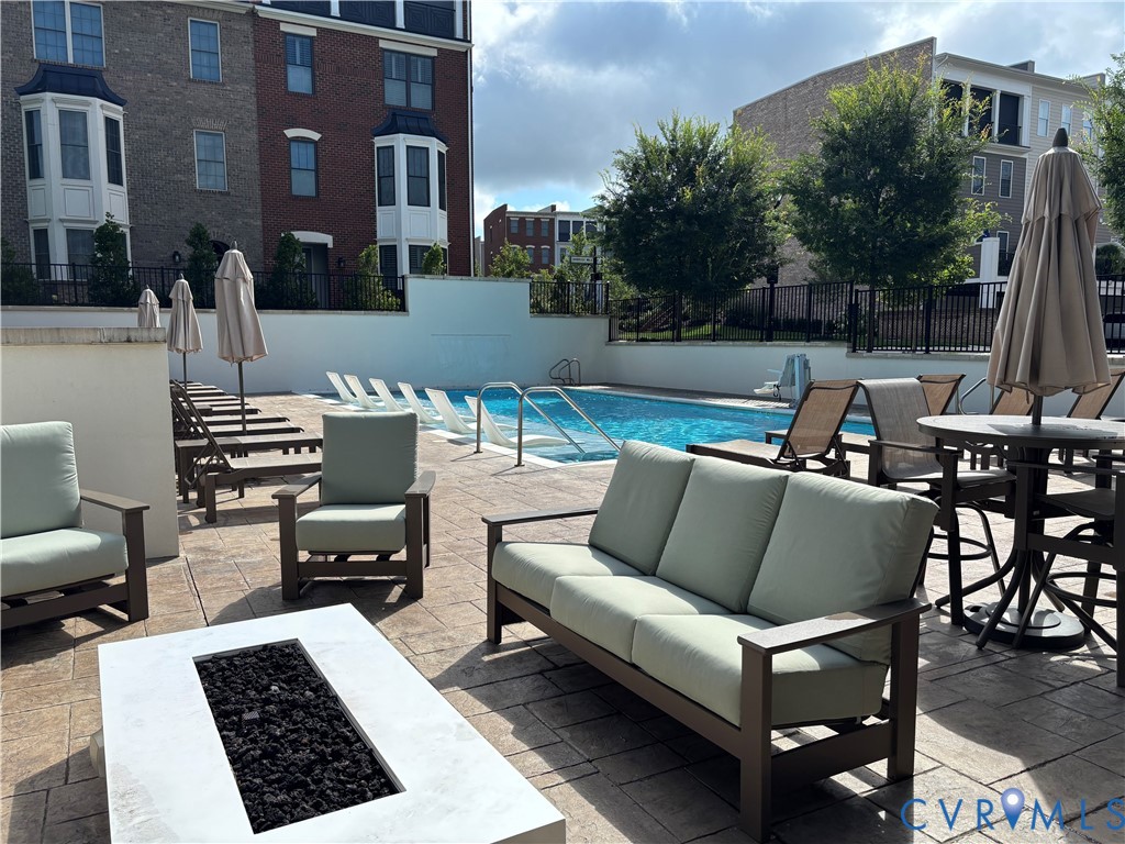 Community pool