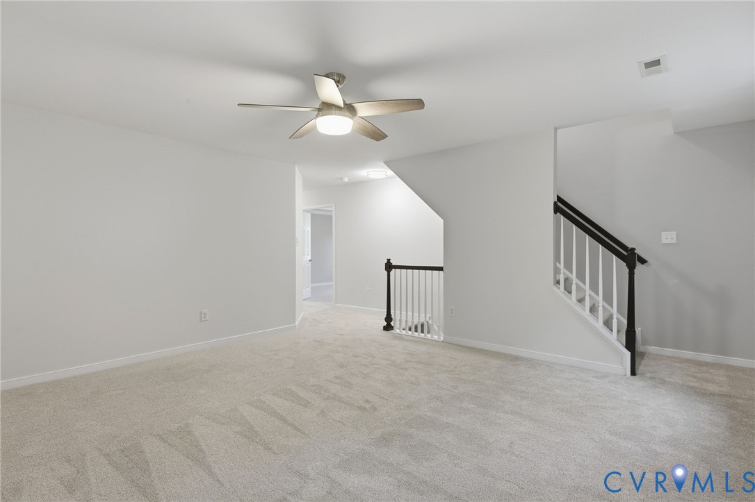 Large flex space on 2nd level
