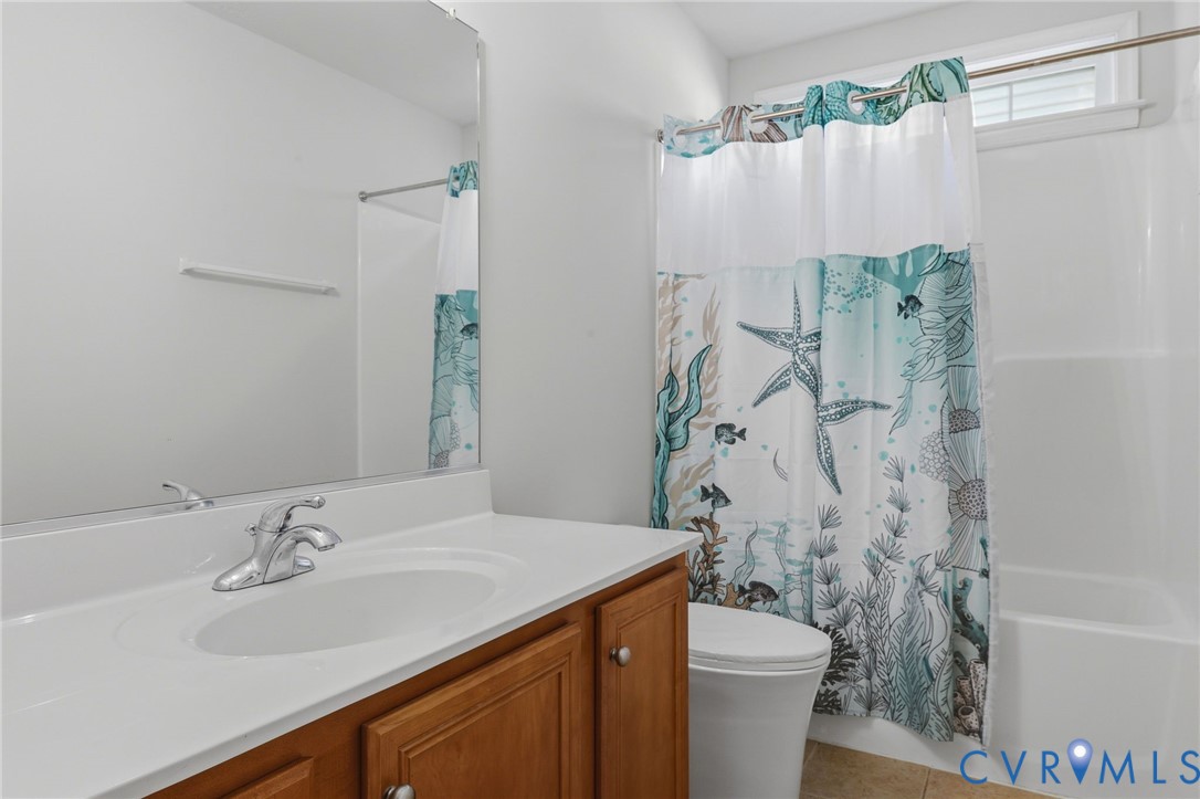 Attached bath to Bedroom #4