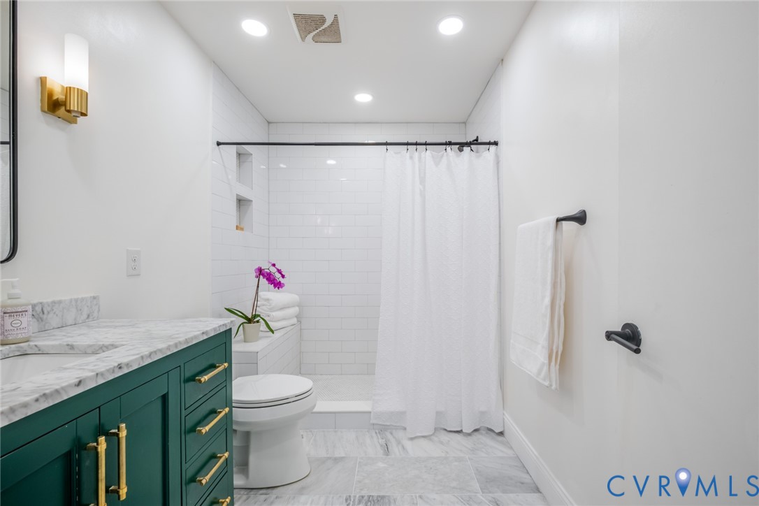 7726 Granite Hall Avenue, Richmond, VA 23225