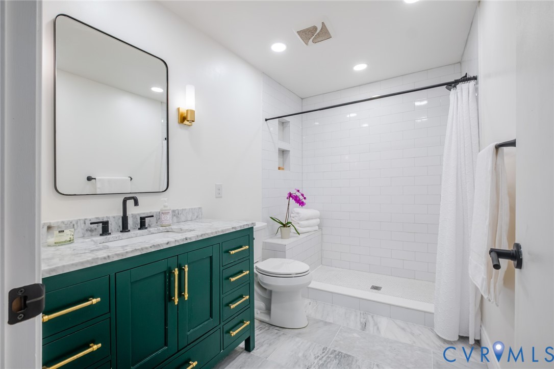 7726 Granite Hall Avenue, Richmond, VA 23225