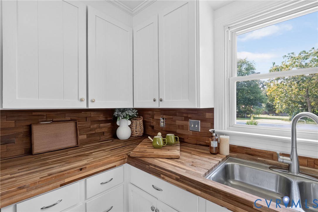 8148 Indian Springs Road, North Chesterfield, VA 23237