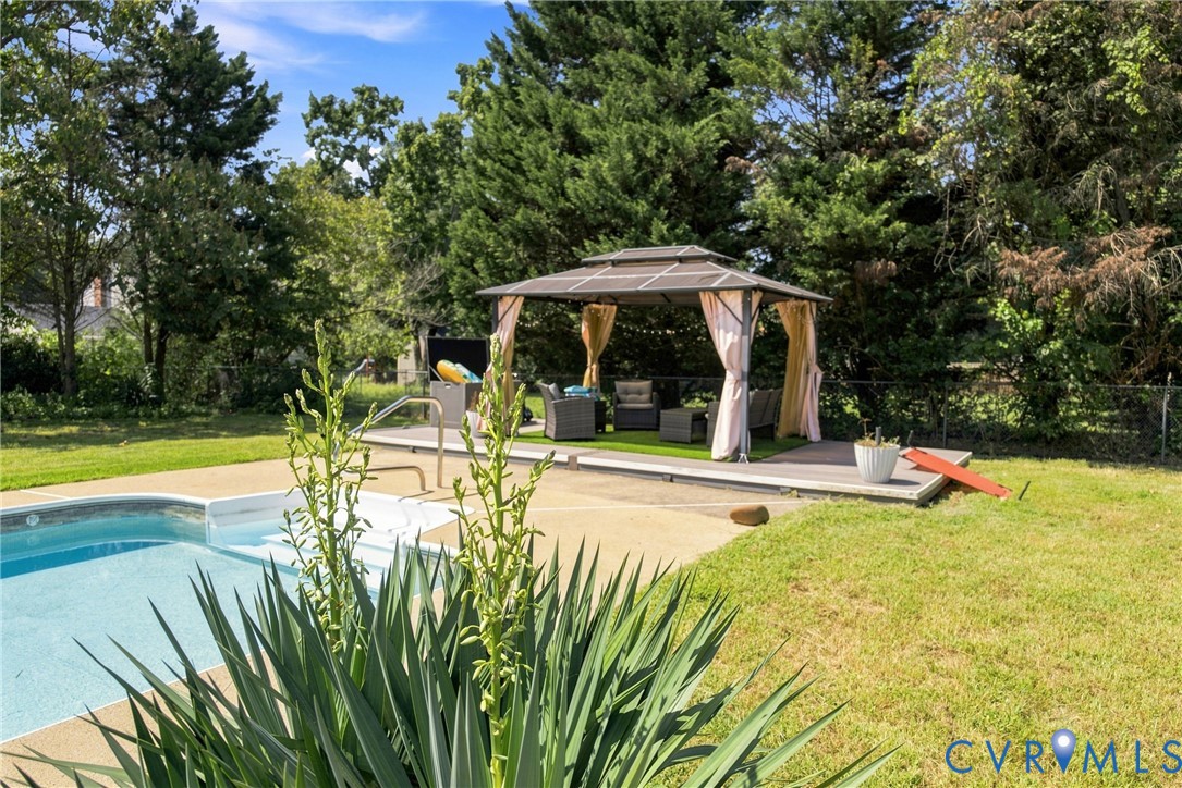 8148 Indian Springs Road, North Chesterfield, VA 23237