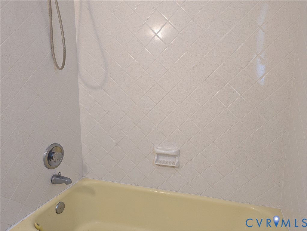 10409 Old Courtney Road, Glen Allen, VA 23060