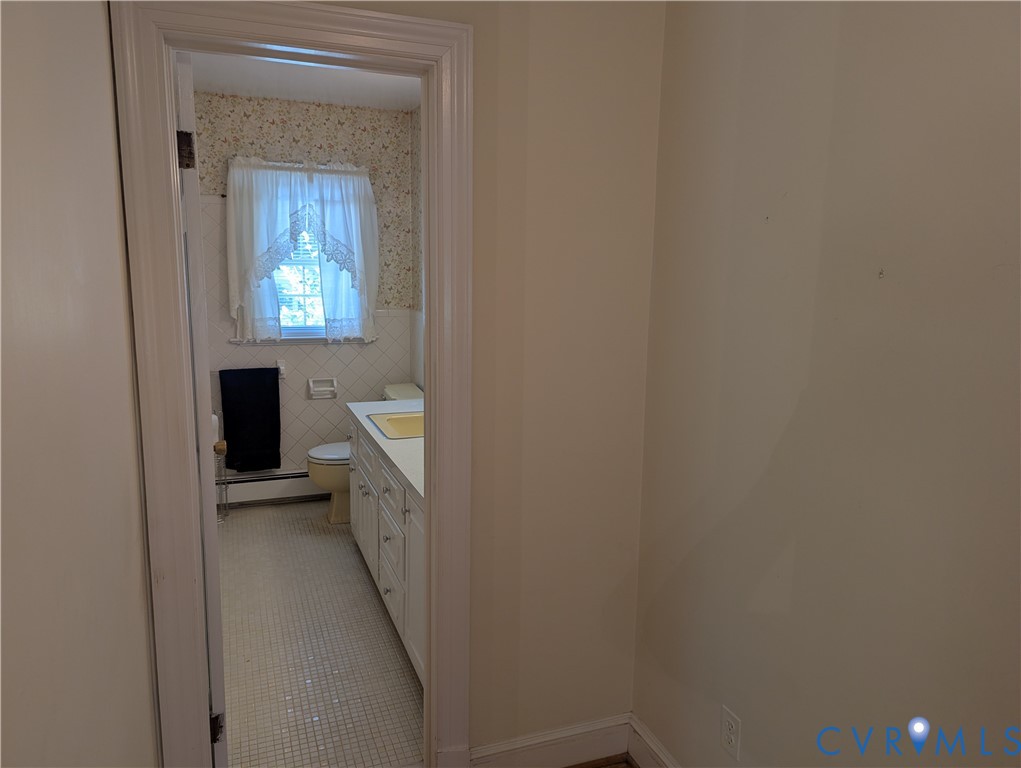 10409 Old Courtney Road, Glen Allen, VA 23060