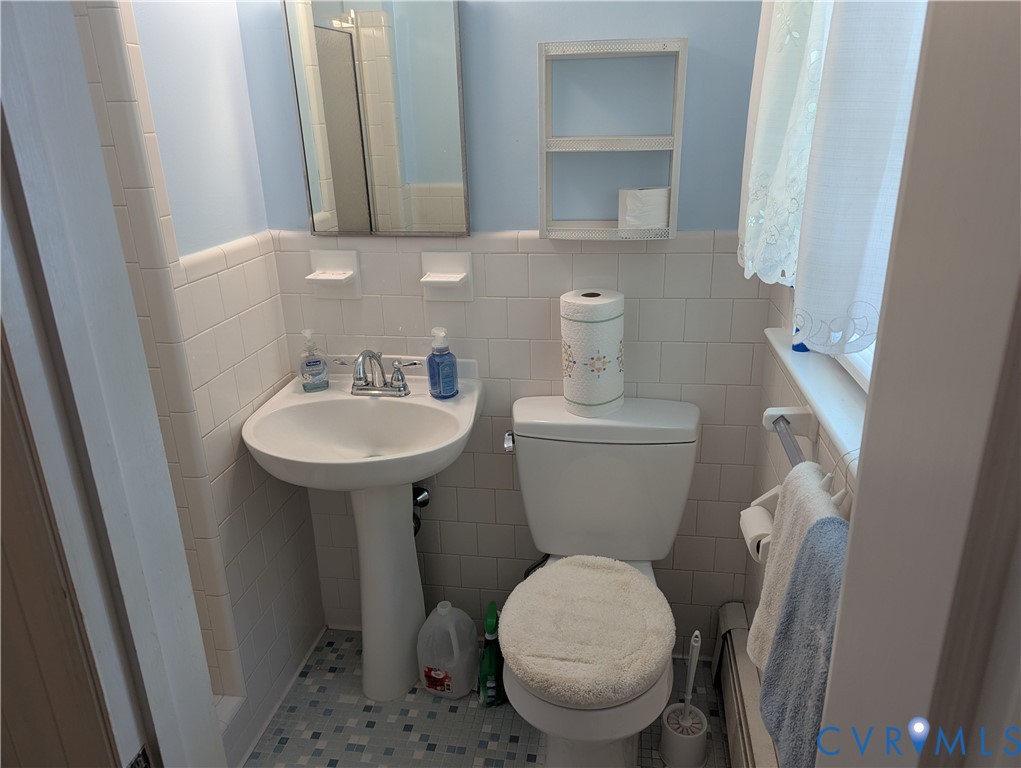 10409 Old Courtney Road, Glen Allen, VA 23060