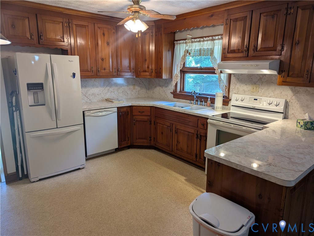 10409 Old Courtney Road, Glen Allen, VA 23060