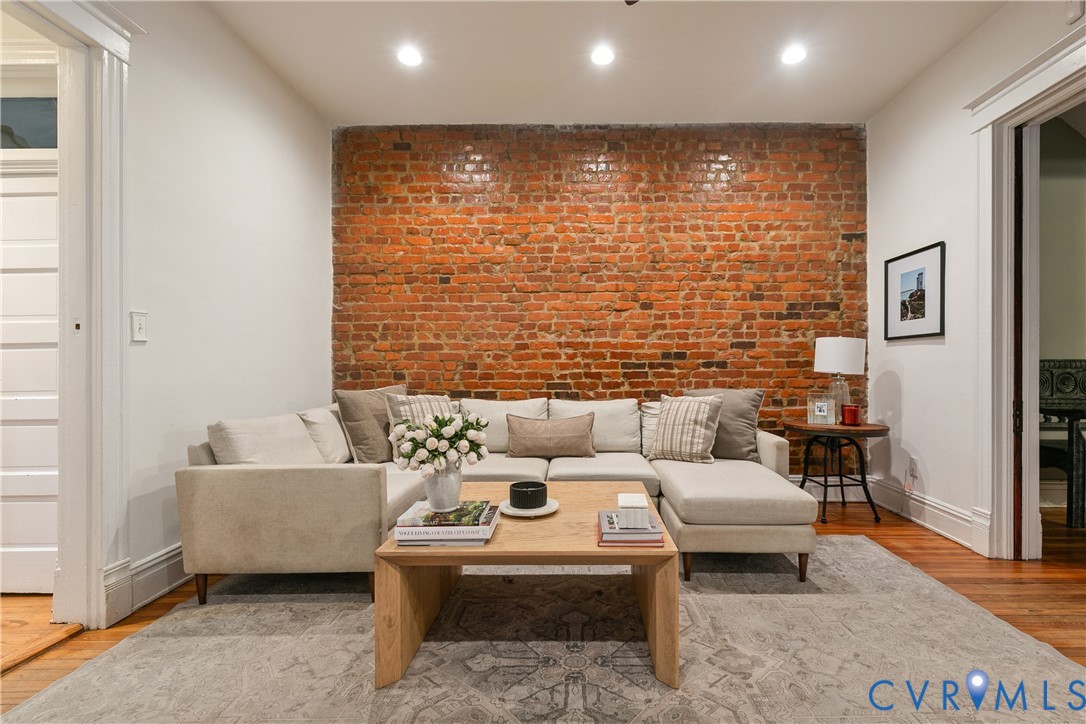 2907 W Grace Street, Monument Ave, Richmond, VA 23221