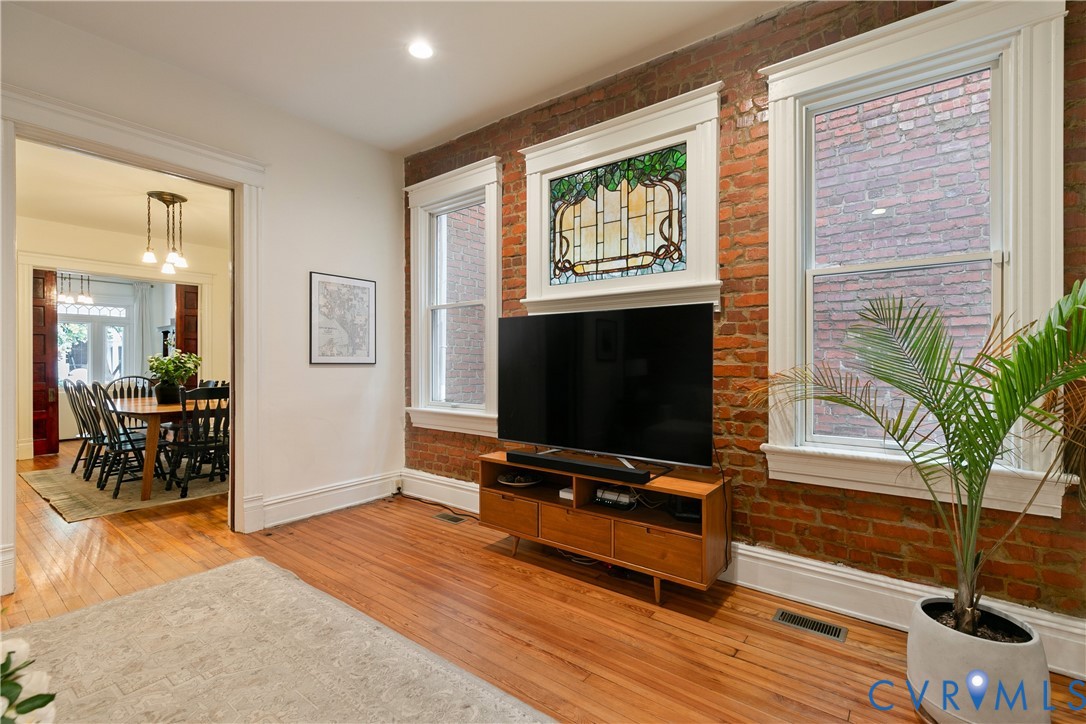 2907 W Grace Street, Monument Ave, Richmond, VA 23221