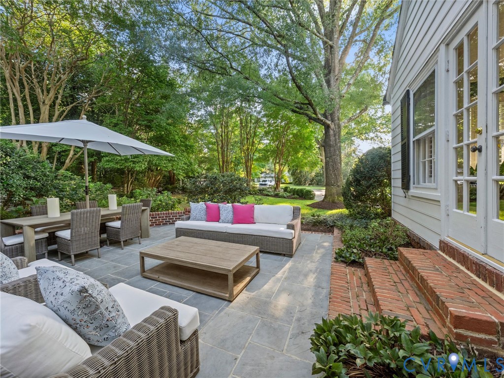 1 Greenway Lane, Hampton Gardens, Richmond, VA 23226