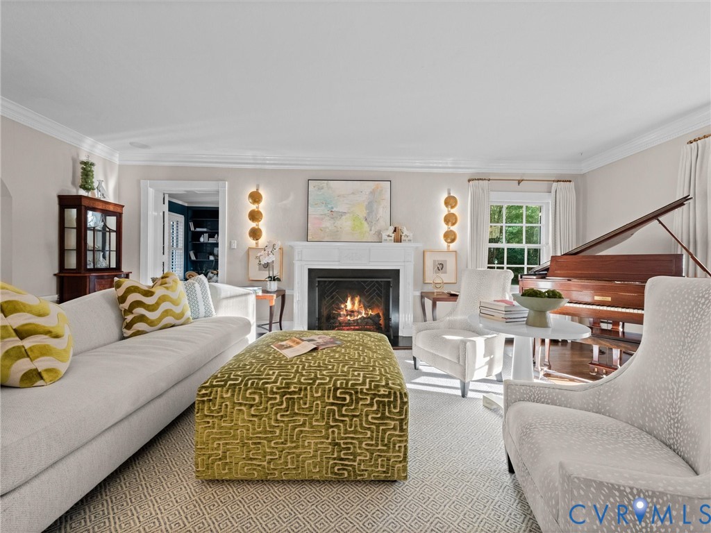 Stunning LR with detailed mantle and gas fireplace Stunning LR with detailed mantle and gas fireplace