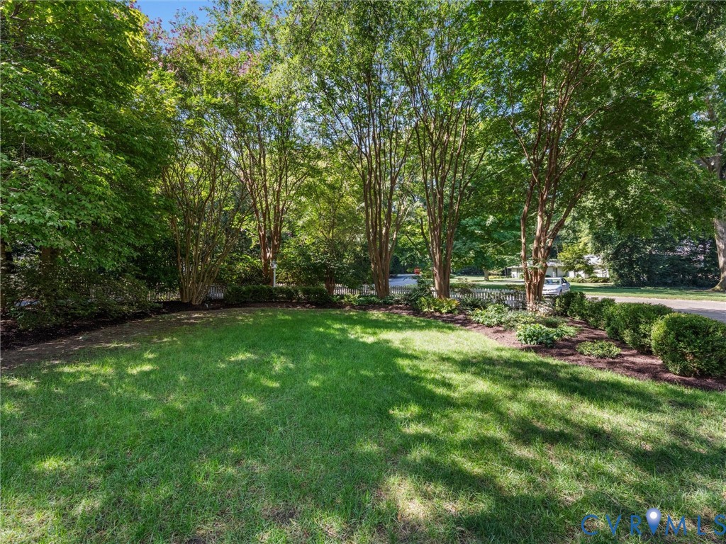 1 Greenway Lane, Hampton Gardens, Richmond, VA 23226