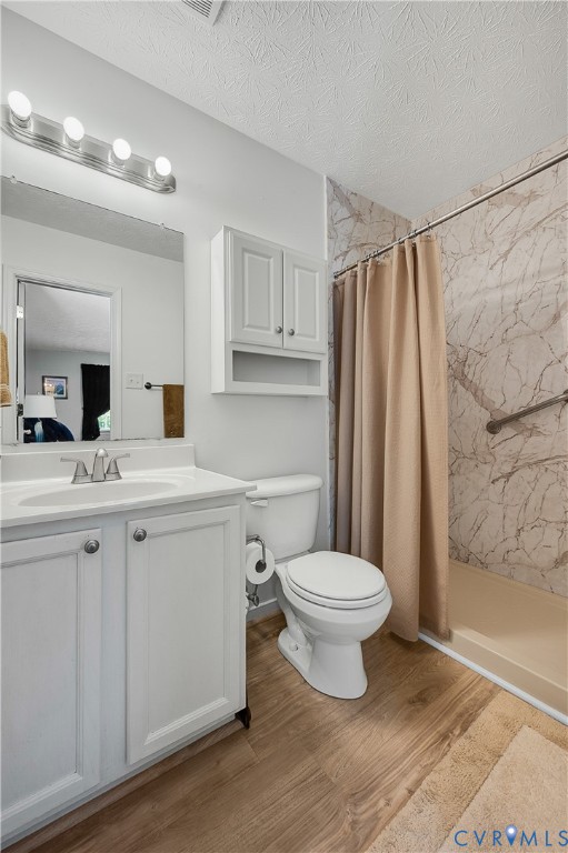 Primary Ensuite bathroom.