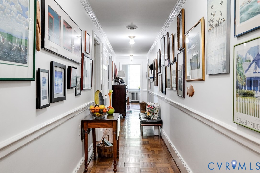Welcoming gallery