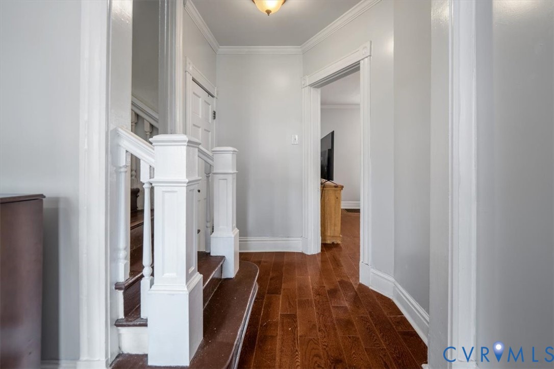 Hallway/stairs