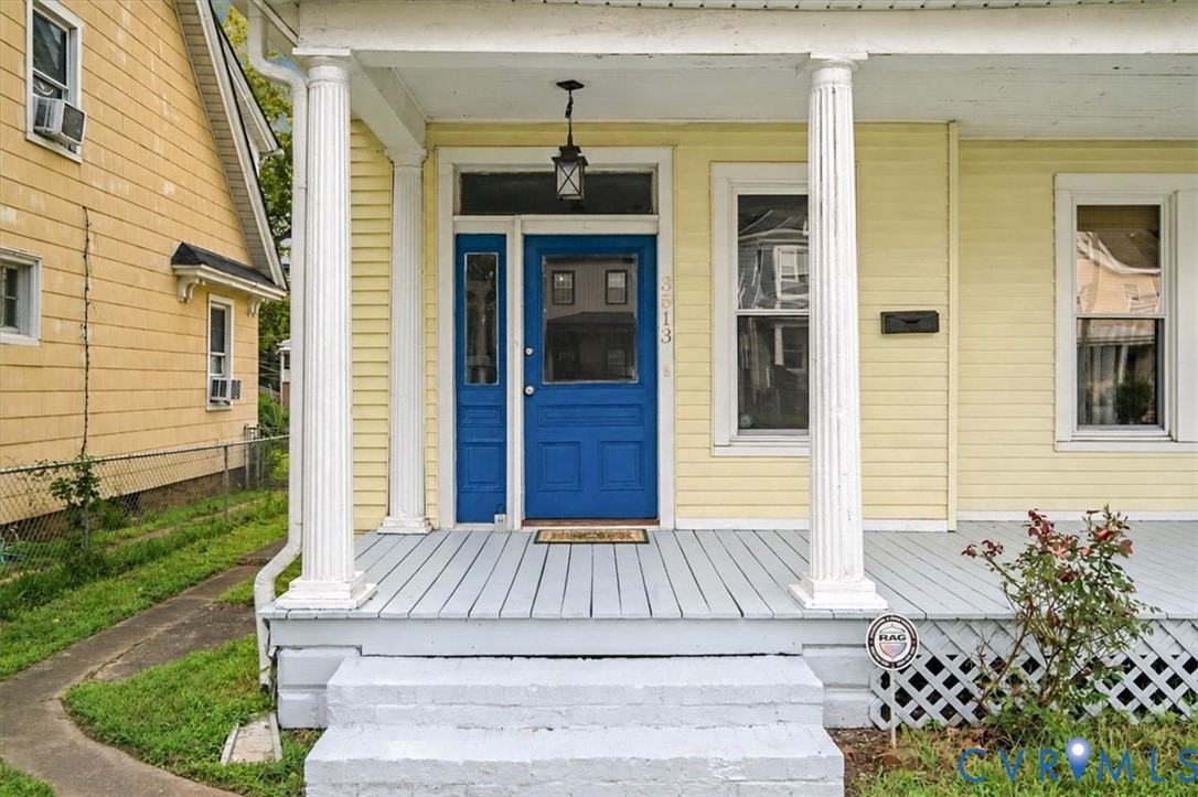 Full length porch